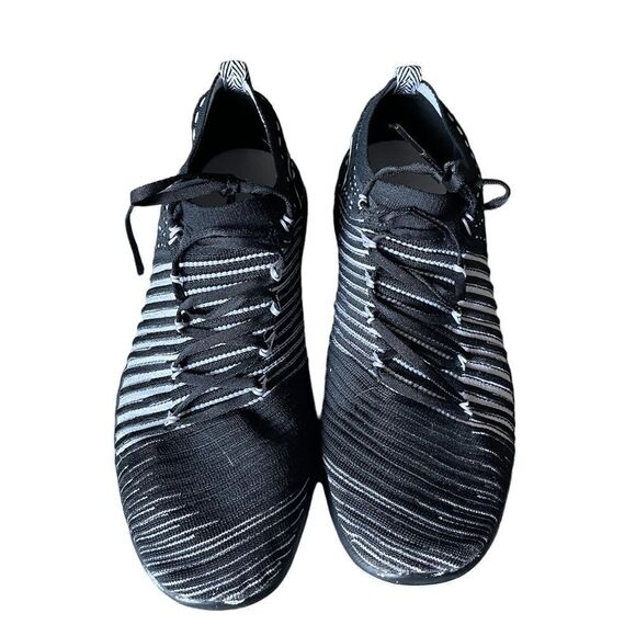 Nike Womens Free Transform Flyknit 833410-010 Black White size 9 - Picture 2 of 5